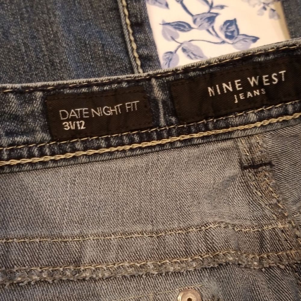 Nine West Sz 31/12 Regular Jeans - Picture 3 of 4